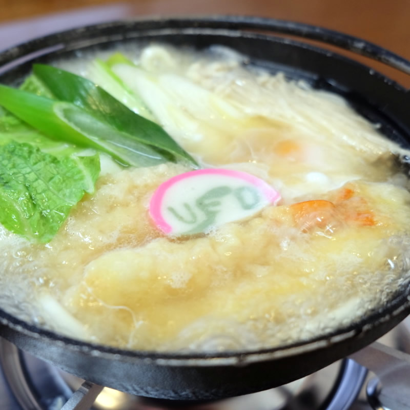 すしべんの鍋焼きうどん