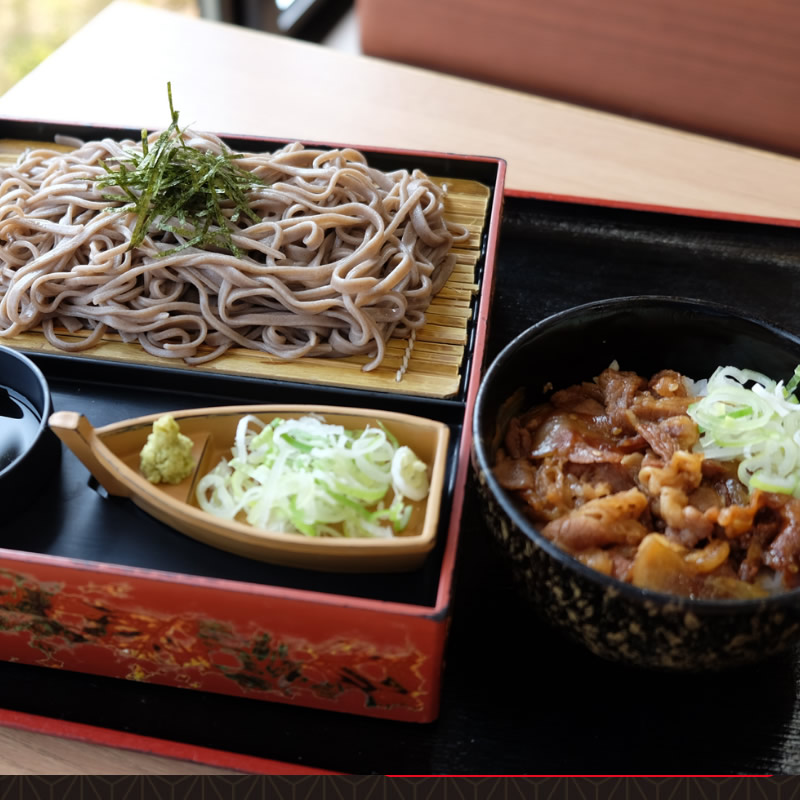 ざるカルビ丼セット